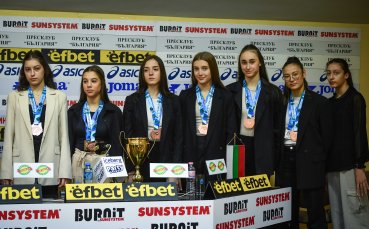 Емоционален край за двукратните шампионки по естетическа гимнастика