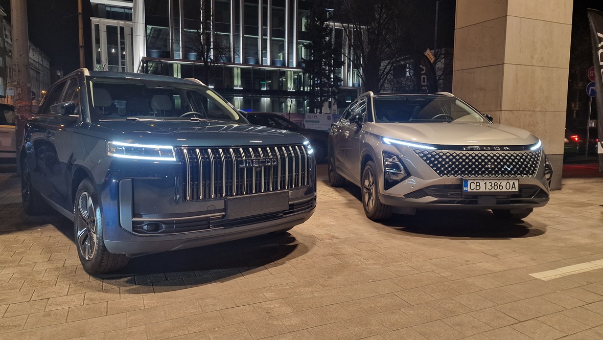 Omoda и Jaecoo дебютираха в България, предлагат 1 млн. км гаранция на ДВГ-то