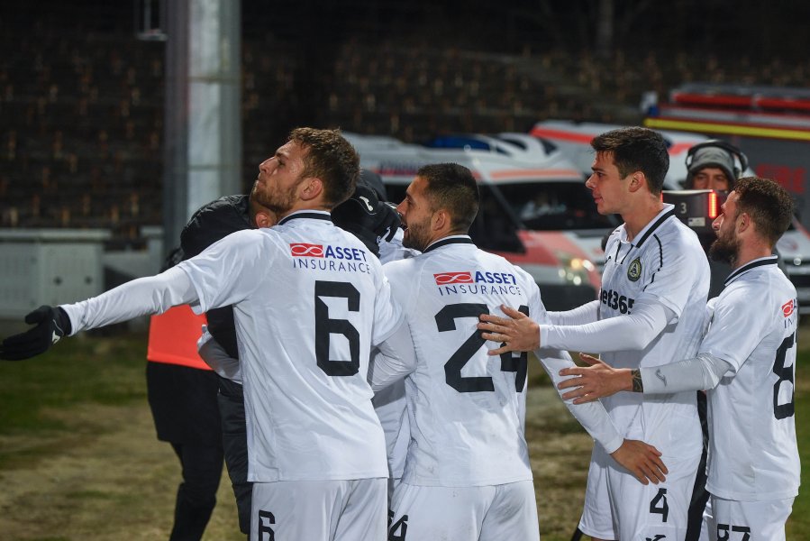 Славия Левски1