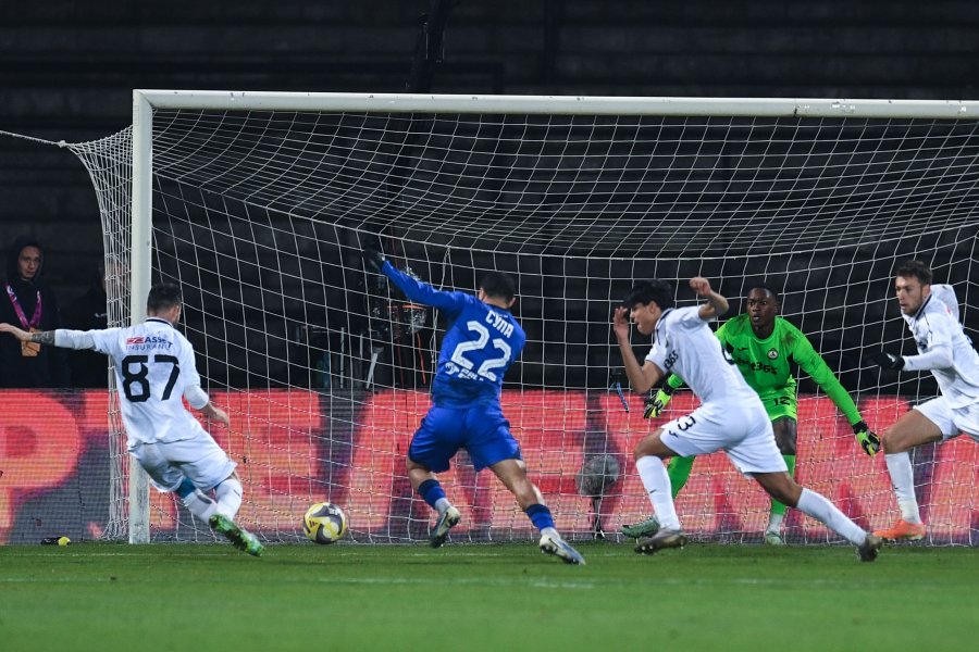 Славия Левски1