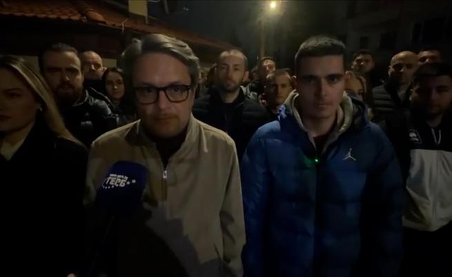 Протест и контрапротест пред дома на Бойко Борисов в Банкя