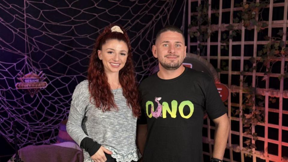 Когато смехът и не-коалициите вървят ръка за ръка, резултатът е