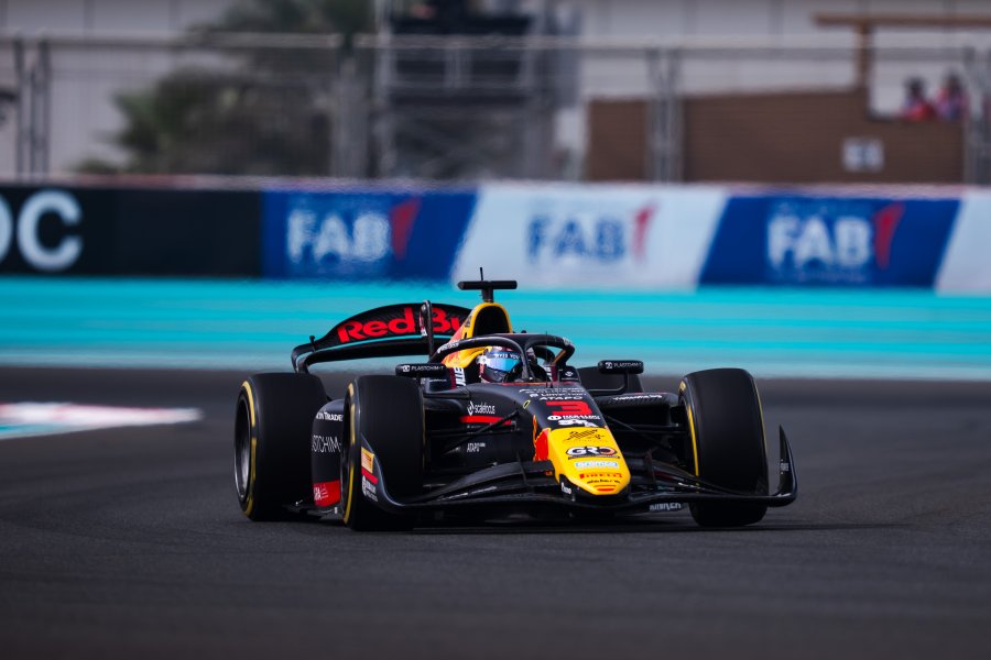 Никола Цолов по време на свободната тренировка преди Гран при1