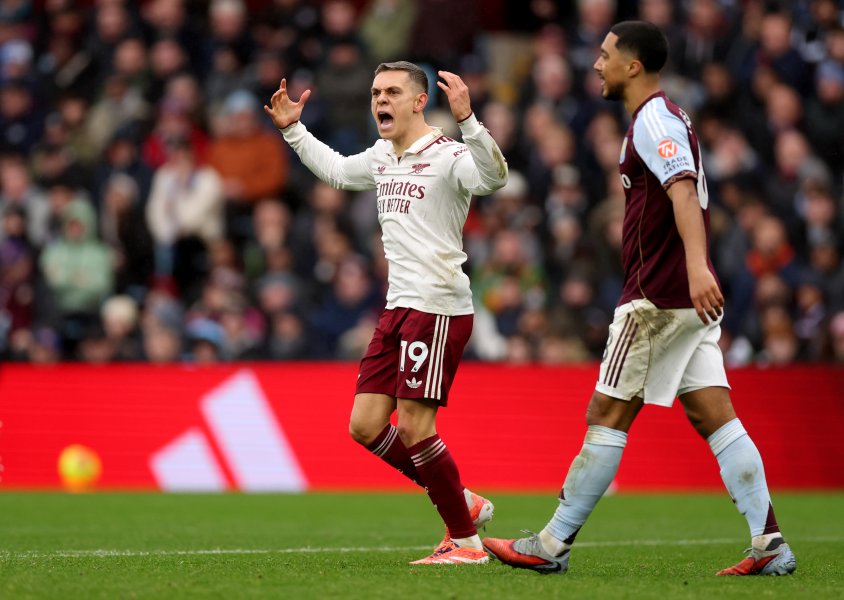 Астън Вила Арсенал1