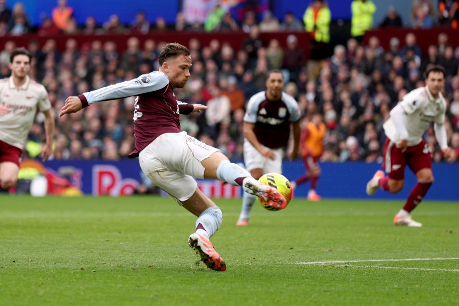 Астън Вила Арсенал1