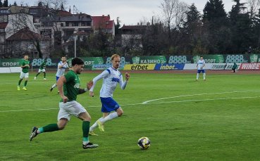 Берое изпусна Септември в мач с куп положения и два отменени гола