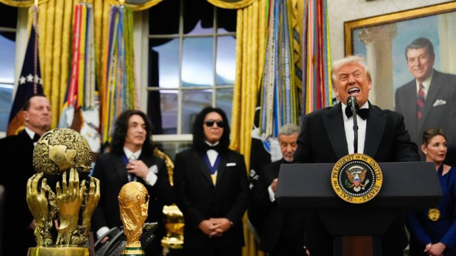 Тръмп връчи медали на носителите на...