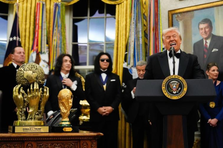 Тръмп Кенеди център