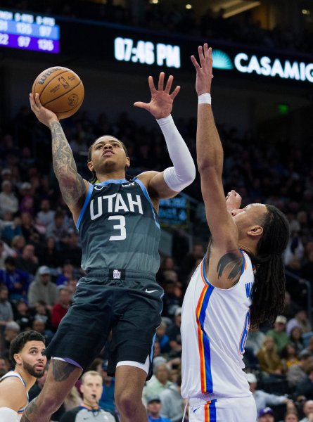 Юта Джаз Оклахома Сити Тъндър1