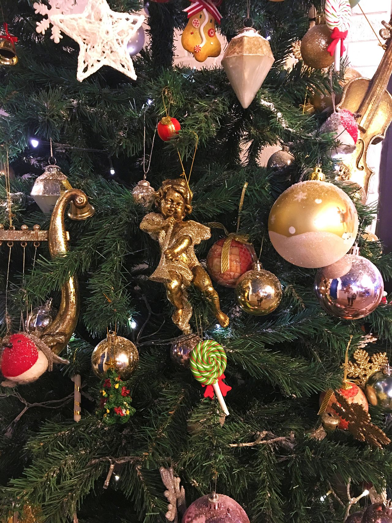 Допаминова коледна украса