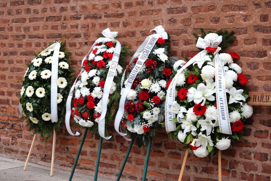 <p>Последно сбогом Найден Вълчев. Авторът на текста на популярната през 70-те години песен &bdquo;Една българска роза&ldquo; почина на 98-годишна възраст на 3 декември.</p>