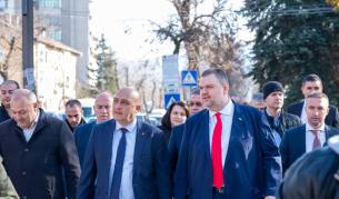 Пеевски призова за спокойствие и разум на протеста под надслов „Не на омразата”