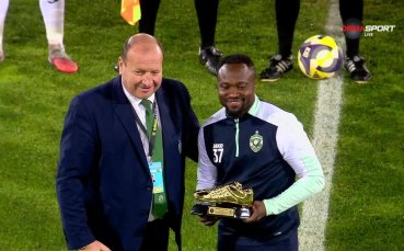 Бернард Текпетей бе награден за мач номер 200 за Лудогорец