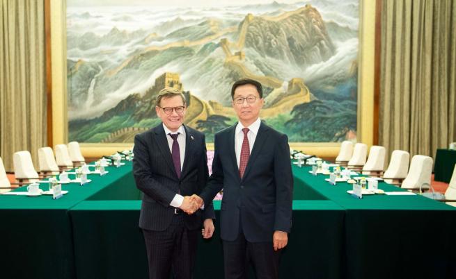 Германия призова Пекин да използва влиянието си върху Русия за край на войната в Украйна