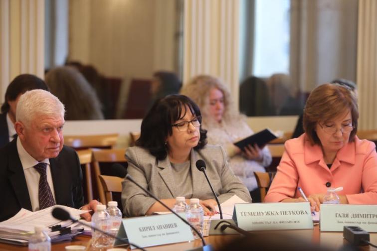 Законопроектът за Бюджет 2026 е приет от ресорната комисия в