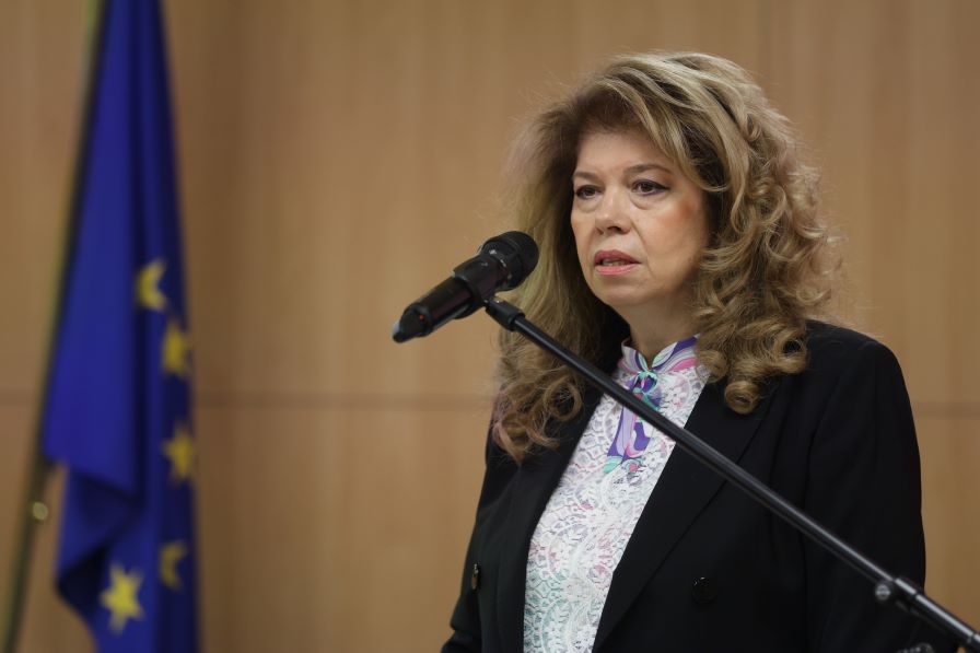 Йотова: Домашното насилие и насилието над жени е спешен обществен проблем