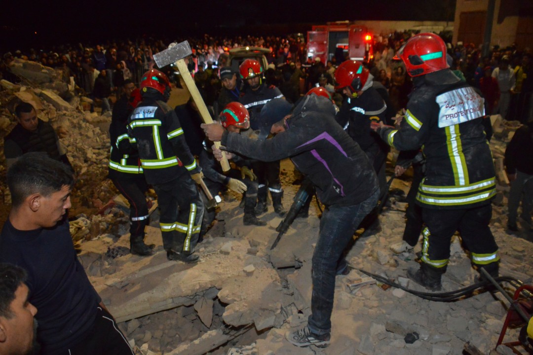 <p>Най-малко 19 души загинаха, а 16 бяха ранени рано в сряда, след като две сгради се срутиха в стария град Фес &ndash; един от най-древните градове в Мароко. Това съобщиха държавните медии, уточнявайки, че постройките от известно време са показвали признаци на занемареност.</p>