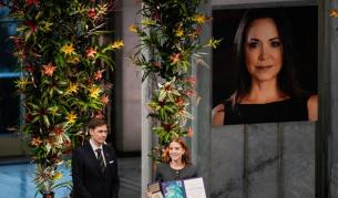 Дъщерята на Мария Корина Мачадо прие Нобеловата награда за мир от нейно име