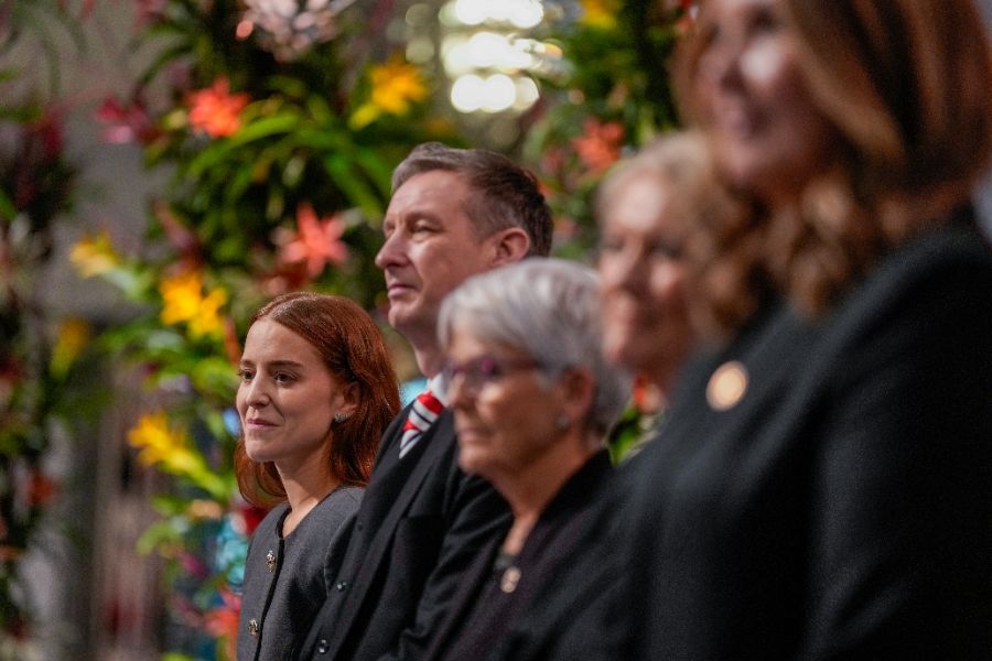 <p>Дъщерята на Мария Корина Мачадо прие Нобеловата награда за мир от нейно име.</p>