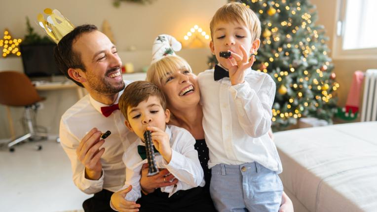 Нова година с деца: Забавления, игри и семейни моменти