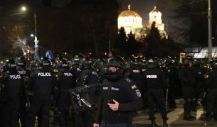 Полицаи на протеста в София
