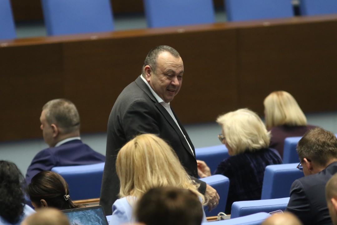 <p>Гласуването на вота на недоверие срещу кабинета "Желязков".</p>