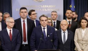 Мирчев: ПП - ДБ няма да участва в каквото и да е "преконфигуриране" на настоящия парламент