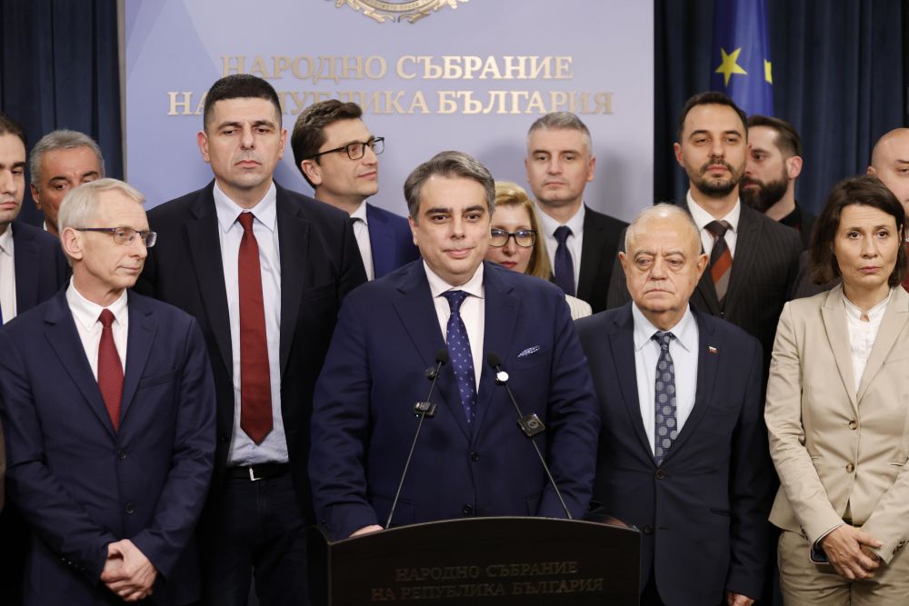 Мирчев: ПП - ДБ няма да участва в каквото и да е "преконфигуриране" на настоящия парламент