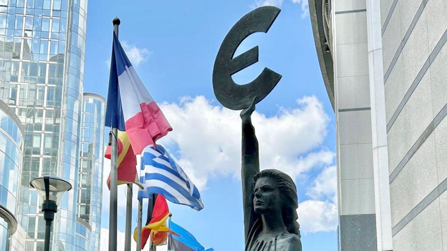 <p>България ще получи достъп до &quot;мощна финансова защита&quot;</p>