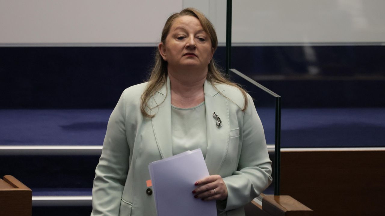 <p>Оставката в кадър: Финалът на кабинета &quot;Желязков&quot; в снимки</p>