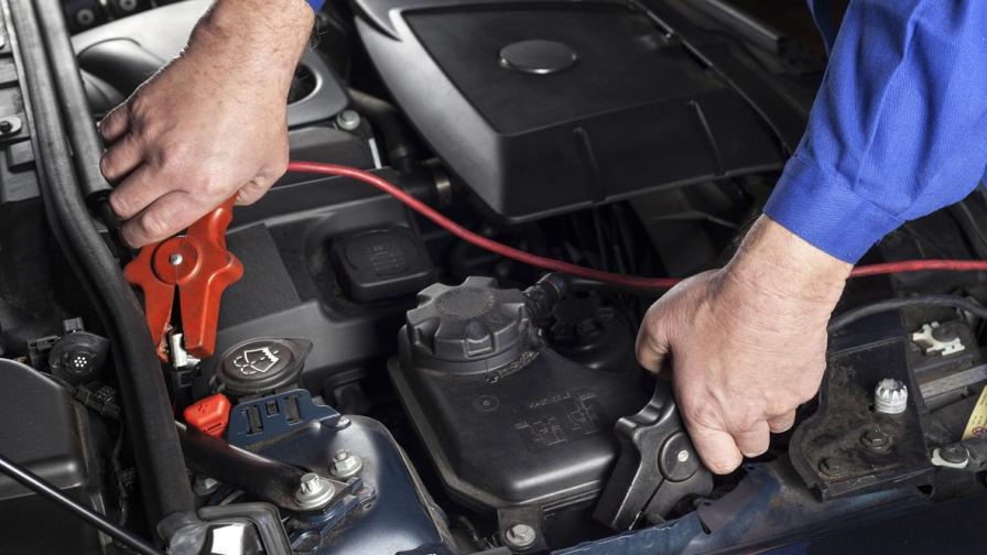 <p>Кое първо &ndash; плюсът или минусът</p>