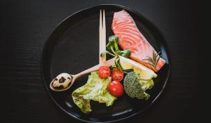 Периодичното гладуване води до динамични промени в човешкия мозък