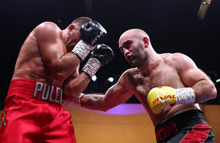 Кубрат Пулев срещу Мурат Гасиев в Дубай1