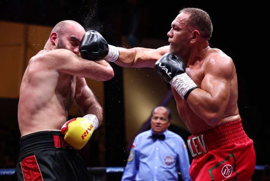 Кубрат Пулев срещу Мурат Гасиев в Дубай1