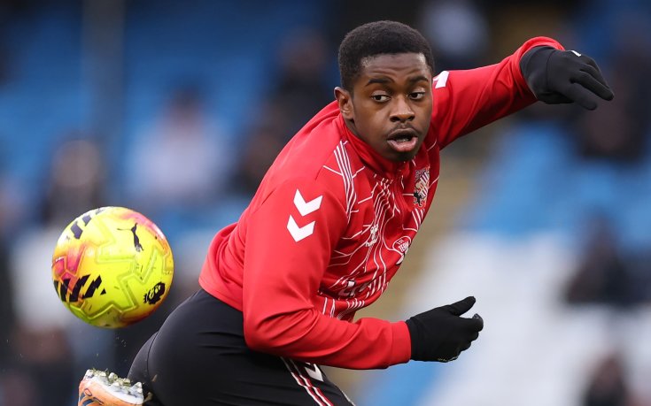 Челси и Ман Юнайтед в битка за халф на Съндърланд