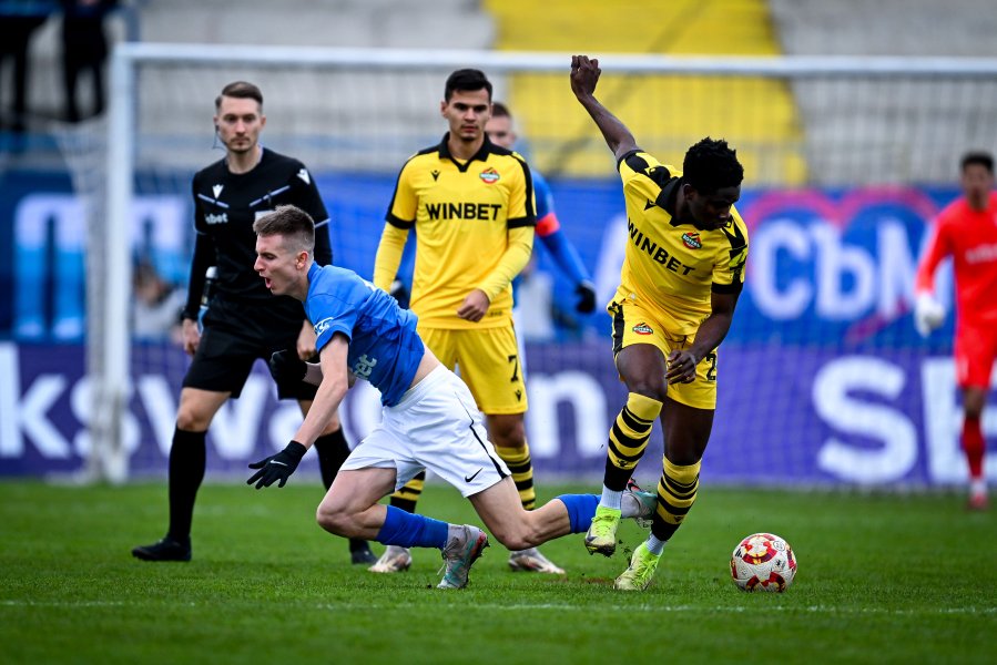 Спартак Варна Ботев Пловдив1