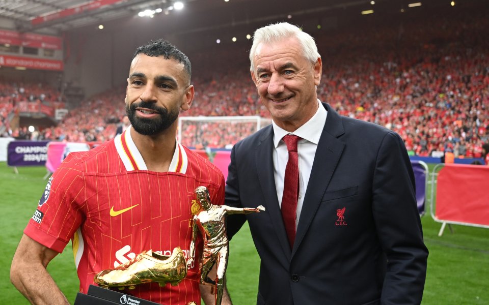 Легендата на Ливърпул Йън Ръш е бил приет по спешност в болница