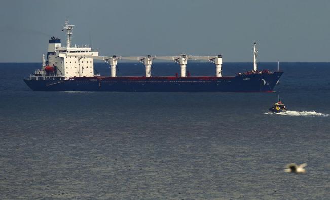 Иран обяви, че иракски кораби може да преминават свободно през Ормузкия проток