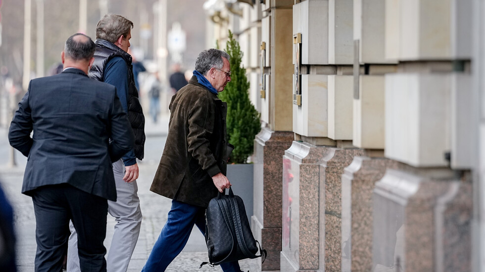 Стив Уиткоф и Джаред Къшнър пристигнаха в Берлин за разговори за Украйна (СНИМКИ)