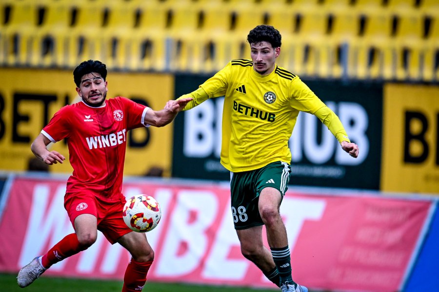 Добруджа Ботев Враца1