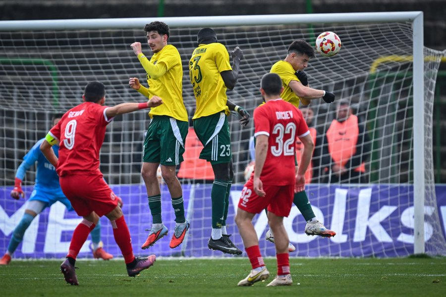 Добруджа Ботев Враца1