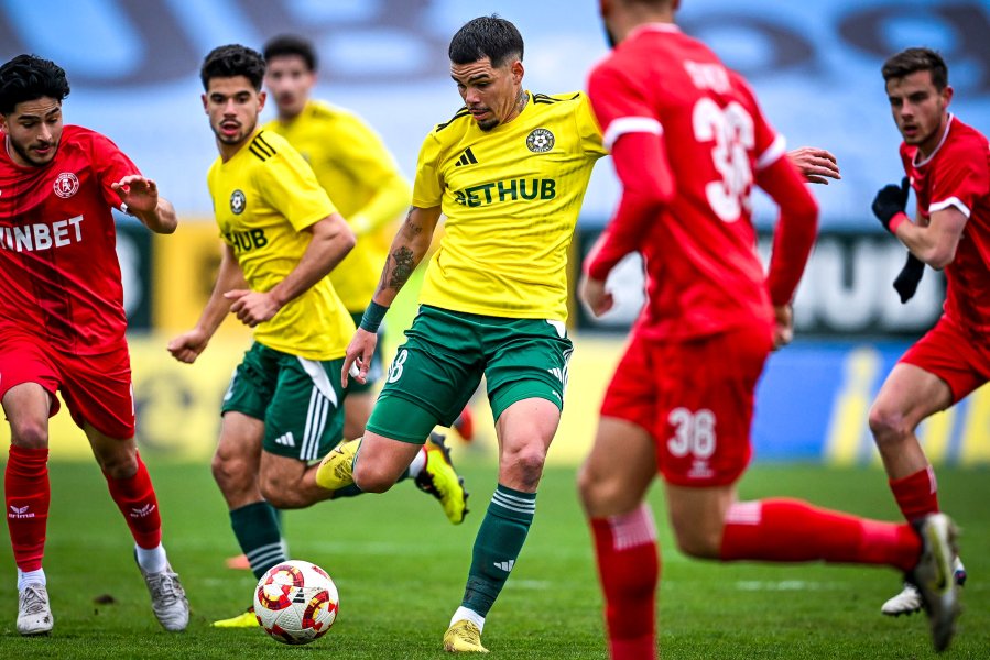 Добруджа Ботев Враца1