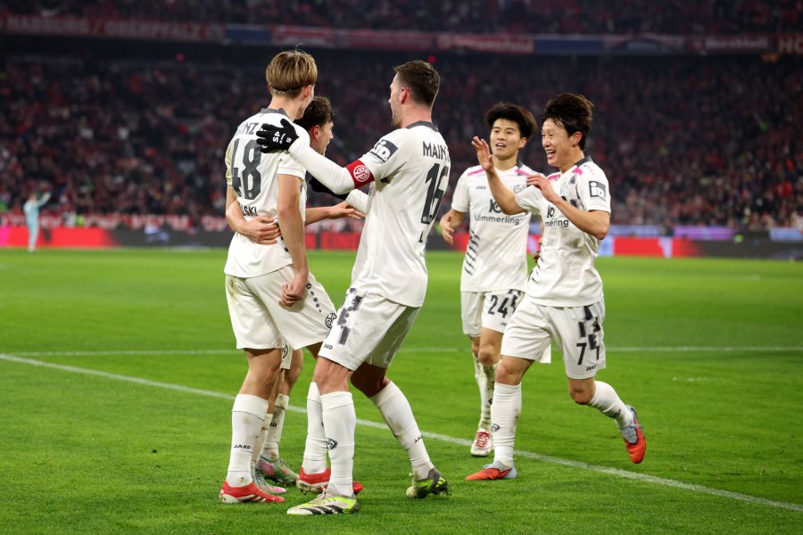 Байерн Мюнхен Майнц 051