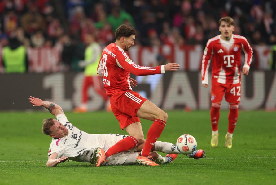 Байерн Мюнхен Майнц 051