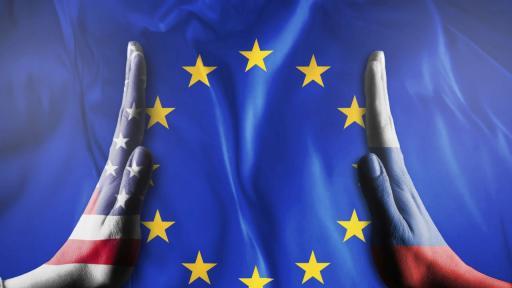 <p>&bdquo;САЩ поставят Европа между чука и наковалнята&ldquo; &ndash; Тръмп преориентира външната политика</p>