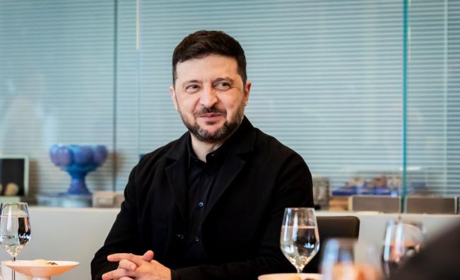 Укринформ: Зеленски предупреди за възможен масиран руски удар днес