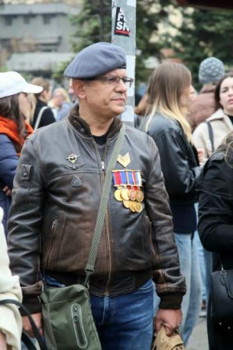 Граждани и студенти протестират срещу отнемането на статута на паметник