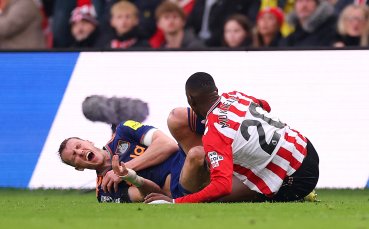 Дан Бърн със счупено ребро и наранен бял дроб след брутален сблъсък