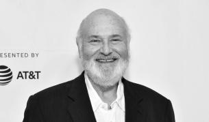 <p>Драматични снимки показват ареста на сина на Роб Райнър за убийството му</p>