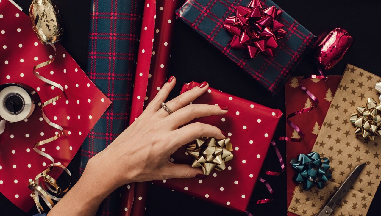 <p>Често това са красиви, функционални и дълготрайни предмети, които дълго време напомнят за човека, който ги е подарил.</p>